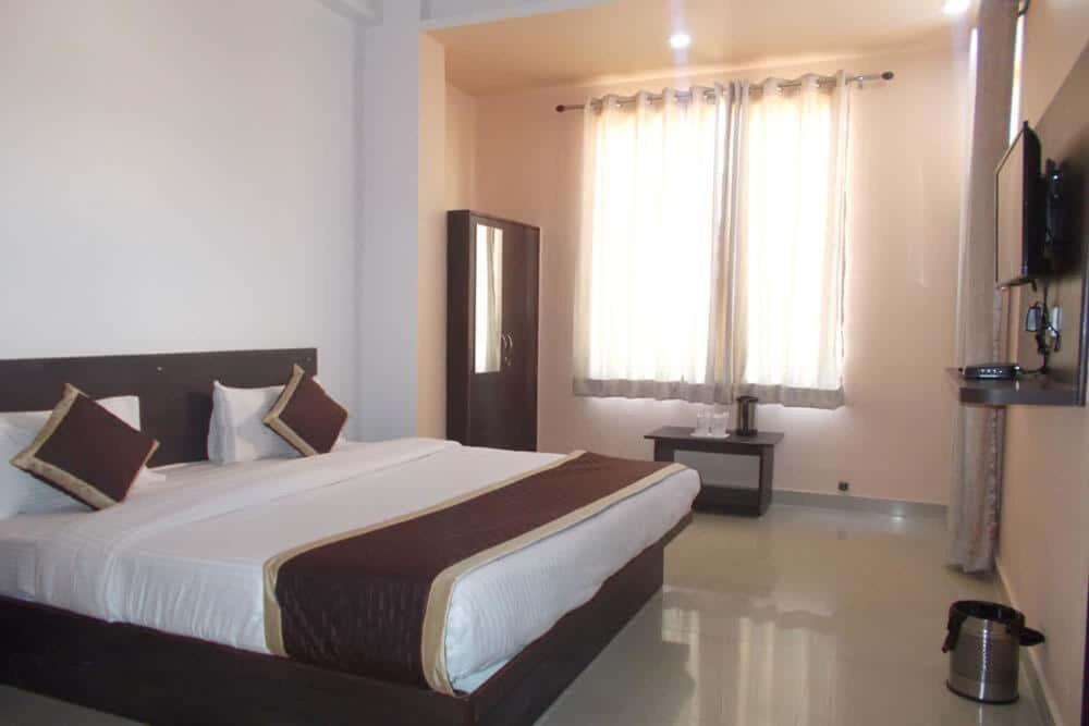 Makrana Raj Hotel Sikar Ngoại thất bức ảnh